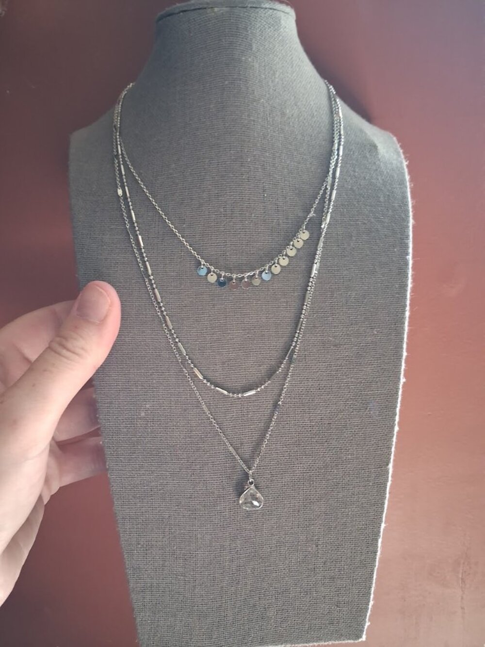Express multistrand statement necklace